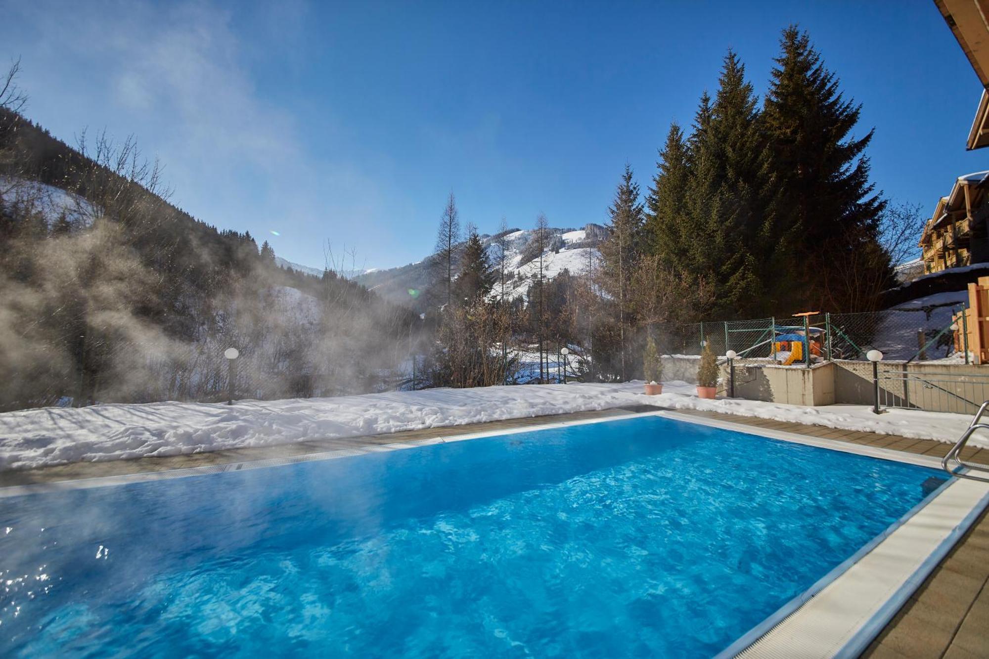 Alpenparks Apartment & Ferienresort Rehrenberg Viehhofen Luaran gambar